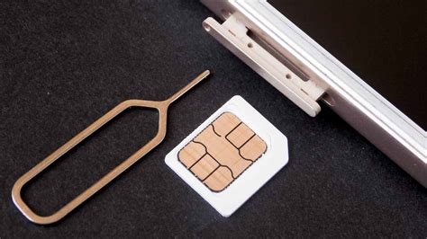 Solved: My phone won't recognize my Sim anymore and can't.